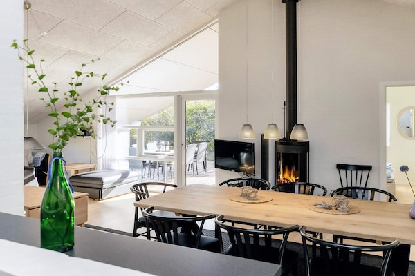 Foto van Luxe retraite Tranum Strand -- By Traum Ferienwohnungen - Indoor