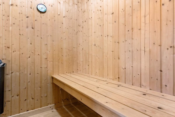 Foto van Luxe retraite Tranum Strand -- By Traum Ferienwohnungen - Sauna