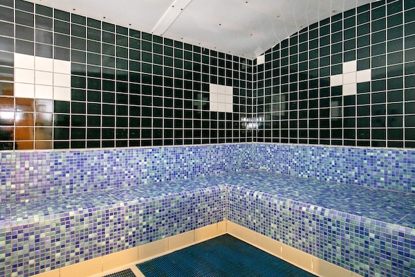 Foto van 4 persoons vakantie huis op een vakantie park in Blåvand - Sauna