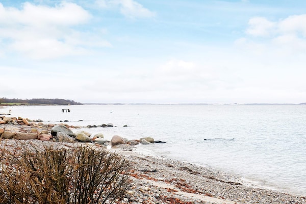 Foto van Strandparel voor 6 -- By Traum Ferienwohnungen - Vakantiehuis in Frørup - WaterView