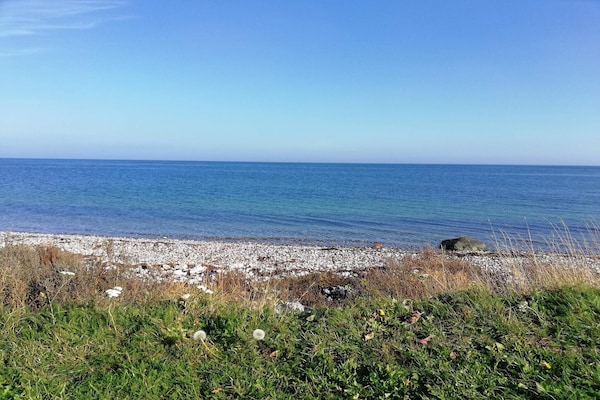 Foto van Strandparel voor 6 -- By Traum Ferienwohnungen - Vakantiehuis in Frørup - WaterView