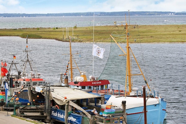 Foto van Moderne vakantie direct aan het water - Vakantiehuis in Wendtorf - Untagged