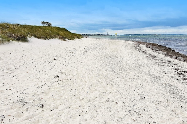 Foto van Moderne vakantie direct aan het water - Vakantiehuis in Wendtorf - Untagged