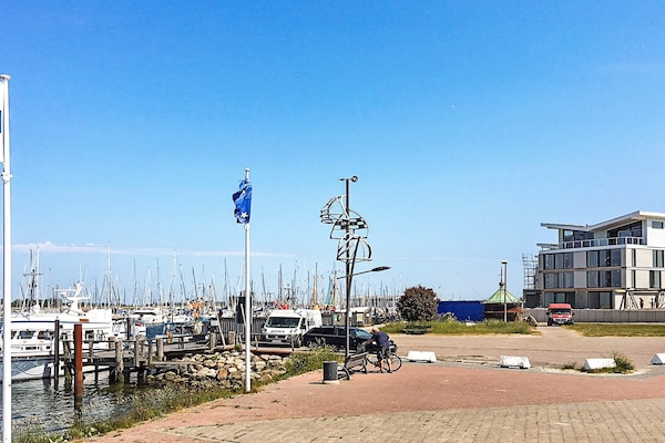 Foto van Moderne vakantie direct aan het water - Vakantiehuis in Wendtorf - Outdoor