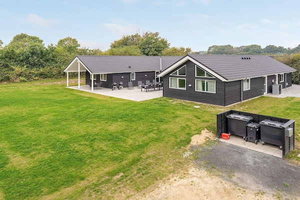 Foto van Luxe strandhuis voor 20 personen - Vakantiehuis in Sydals - Outdoor