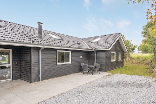 Foto van Luxe strandhuis voor 20 personen - Vakantiehuis in Sydals - Outdoor