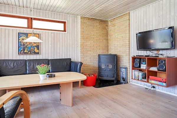 Foto van Gezellig zomerhuis vlakbij het strand - Vakantiehuis in Aakirkeby - Indoor