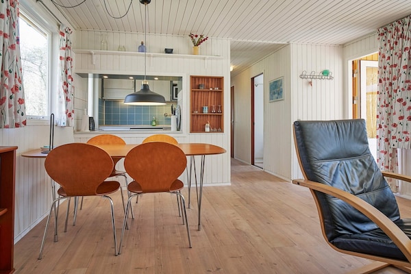 Foto van Een zonnig toevluchtsoord aan het strand - Vakantiehuis in Aakirkeby - Indoor