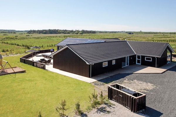 Foto van 26 persoons vakantie huis in Jerup - Vakantiehuis in Jerup - Outdoor