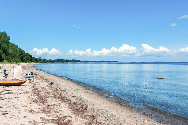 Foto van Rustig strandverblijf - Door Traum - Vakantiehuis in Idestrup - WaterView
