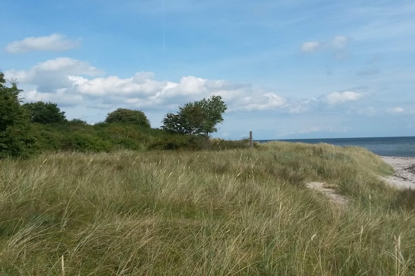 Foto van Rustig strandverblijf - Door Traum - Vakantiehuis in Idestrup - WaterView