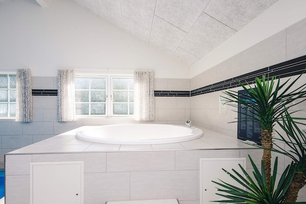 Foto van 24 persoons vakantie huis in Blåvand - Vakantiehuis in Blåvand - Spa