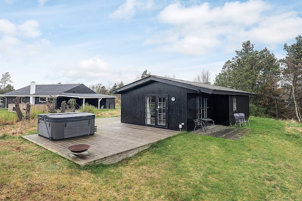 Foto van Gerenooveerde retraite in Als Odde -- By Traum Ferienwohnungen - Outdoor