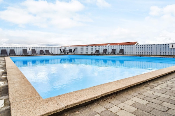 Foto van Moderne loft met uitzicht op zee - Vakantiehuis in Allinge - Pool