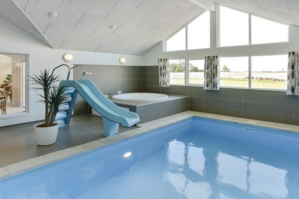 Foto van 18 persoons vakantie huis in Bogense - Vakantiehuis in Bogense - Pool