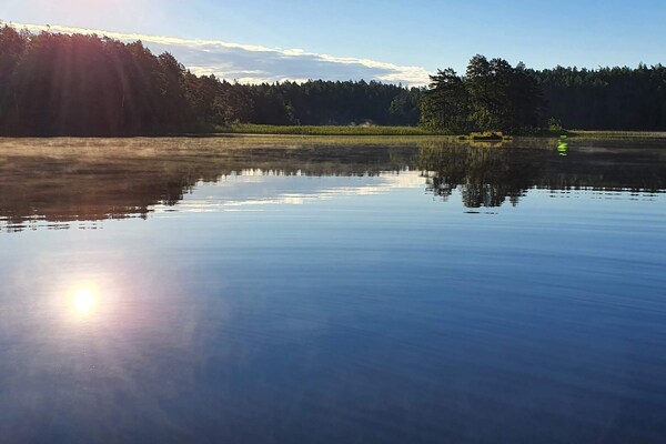 Foto van Huisje met hottub in Rejmyre - Vakantiehuis in Rejmyre - WaterView