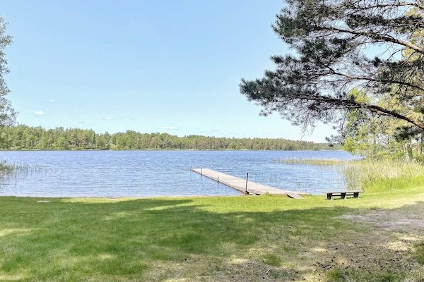 Foto van Huisje met hottub in Rejmyre - Vakantiehuis in Rejmyre - WaterView