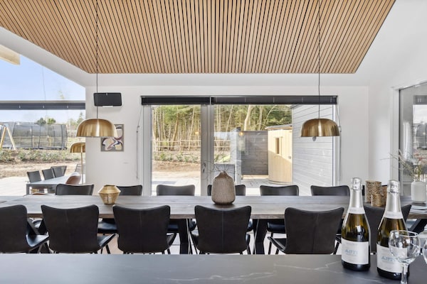 Foto van Luxe Wellness Retreat -- By Traum Ferienwohnungen - Vakantiehuis in Dronningmølle - Indoor