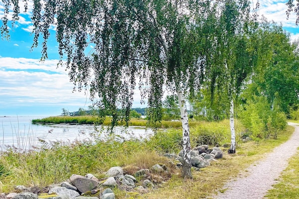 Foto van Charmant huisje bij zee en wandelpaden - Vakantiehuis in BERGKVARA - Untagged