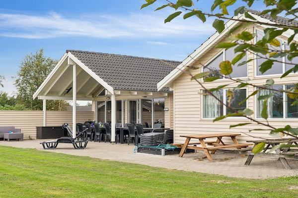 Foto van Luxe strandhuis -- By Traum Ferienwohnungen - Vakantiehuis in Idestrup - Outdoor