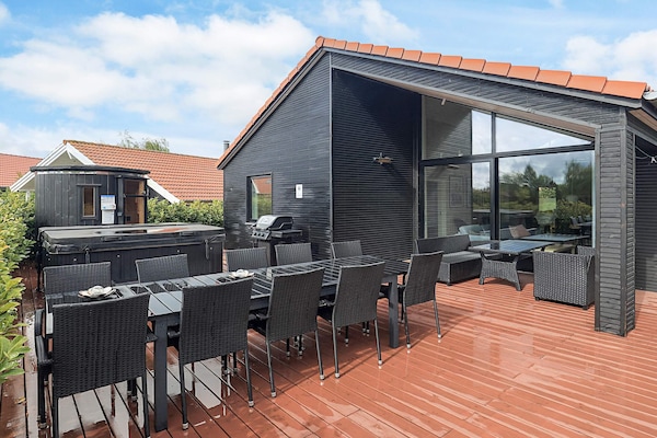 Foto van Moderne oase in Marielyst - Vakantiehuis in Væggerløse - View