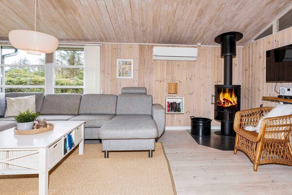Foto van Rustige strandretreat -- By Traum Ferienwohnungen - Vakantiehuis in Løkken - Indoor