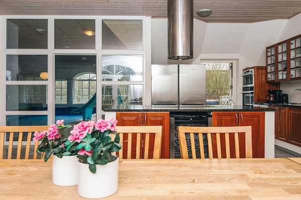 Foto van Luxe retraite met zwembad -- By Traum Ferienwohnungen - Indoor