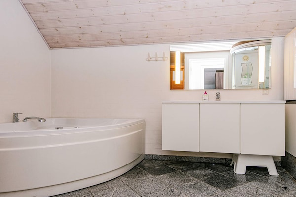Foto van Luxe spa-retraite voor tien personen - Vakantiehuis in Ulfborg - Spa