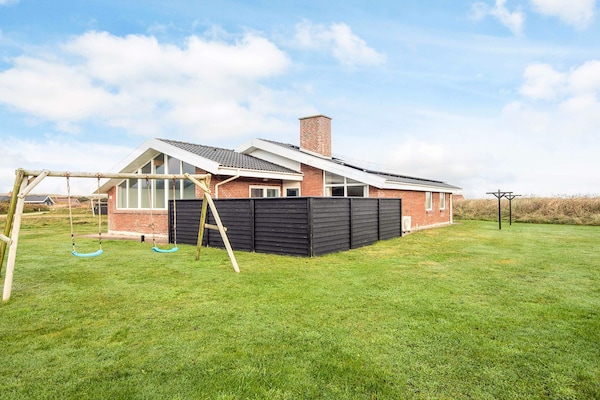 Foto van Gezellig poolhuis bij zee -- By Traum Ferienwohnungen - View