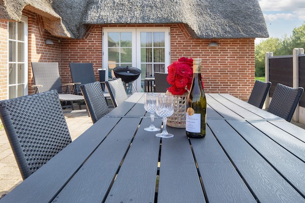 Foto van Luxe retraite met zwembad - Vakantiehuis in Ulfborg - View