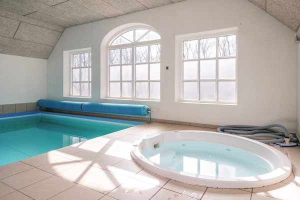 Foto van Luxe huis met zwembad vlak bij zee - Vakantiehuis in Ulfborg - Spa