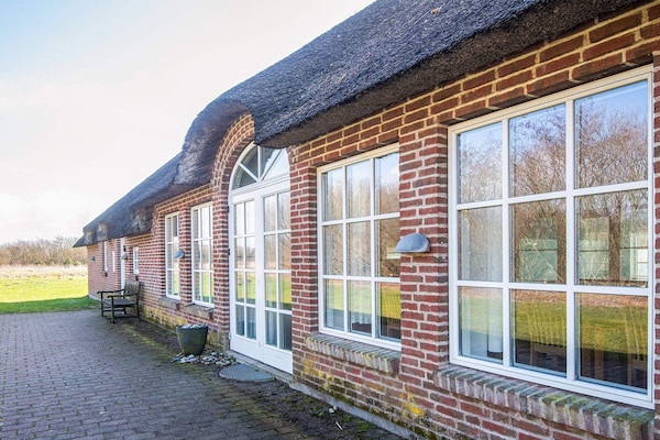 Foto van Luxe huis met zwembad vlak bij zee - Vakantiehuis in Ulfborg - View