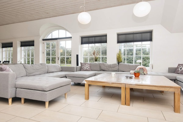 Foto van Luxe zwembadhuis nabij zee -- By Traum Ferienwohnungen - Indoor