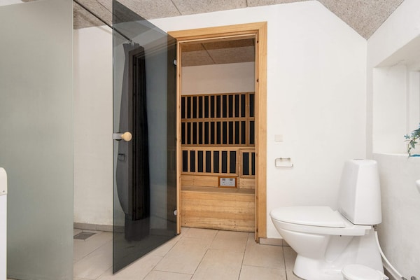 Foto van Luxe zwembadhuis nabij zee -- By Traum Ferienwohnungen - Indoor