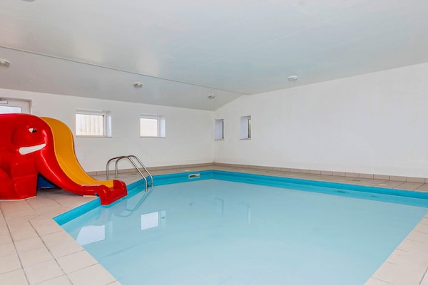 Foto van 26 persoons vakantie huis in Thyholm - Vakantiehuis in Thyholm - Pool