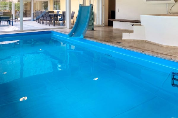 Foto van Luxe bos retraite -- By Traum Ferienwohnungen - Vakantiehuis in Karup J - Pool