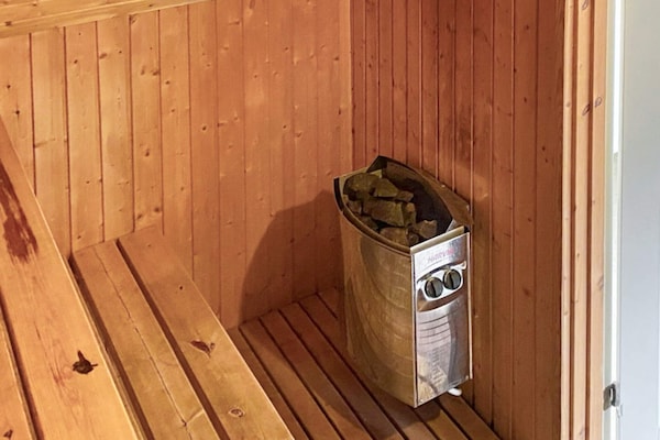 Foto van Luxe bos retraite -- By Traum Ferienwohnungen - Vakantiehuis in Karup J - Indoor