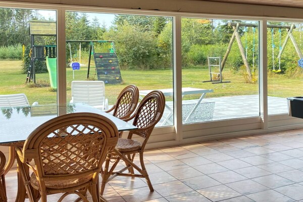 Foto van Luxe bos retraite -- By Traum Ferienwohnungen - Vakantiehuis in Karup J - Indoor