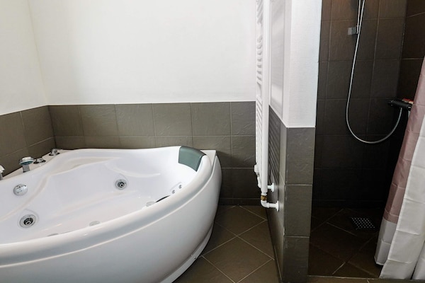 Foto van Luxe spa-retreat aan zee -- By Traum Ferienwohnungen - Indoor