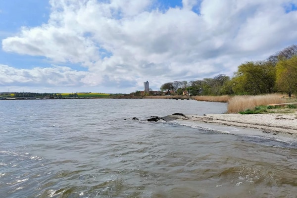 Foto van Lichtdoorstroomd toevluchtsoord in Boddum - Vakantiehuis in Hurup Thy - WaterView