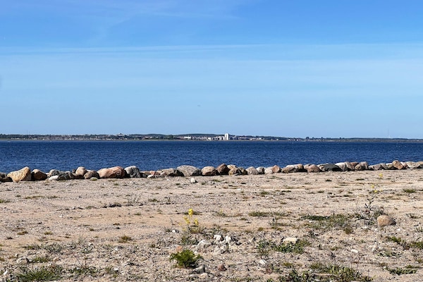 Foto van Charmant huisje aan het strand - Vakantiehuis in Skibby - WaterView