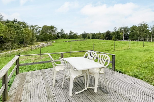 Foto van Charmant huisje aan het meer in Torsebo - Vakantiehuis in VIRSERUM - Outdoor