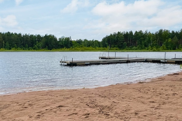 Foto van Charmant huisje aan het meer in Torsebo - Vakantiehuis in VIRSERUM - Untagged