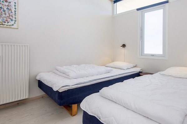 Foto van 4 persoons vakantie huis op een vakantie park in Glesborg - Indoor