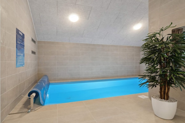 Foto van Luxe Retreat van Hasmark - Vakantiehuis in Otterup - Pool
