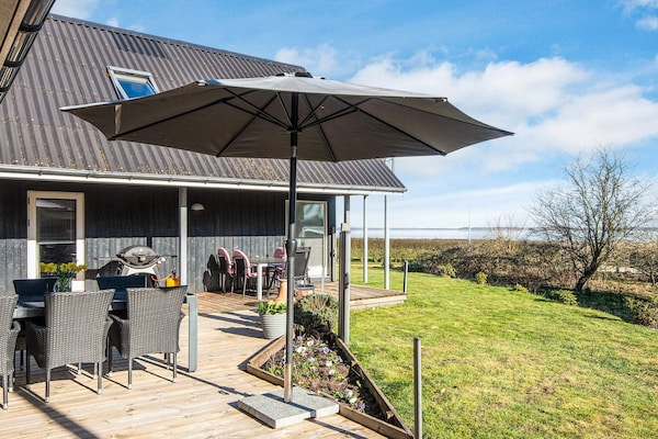 Foto van Panoramisch fjordverblijf met spabad - Vakantiehuis in Øster Assels - Outdoor