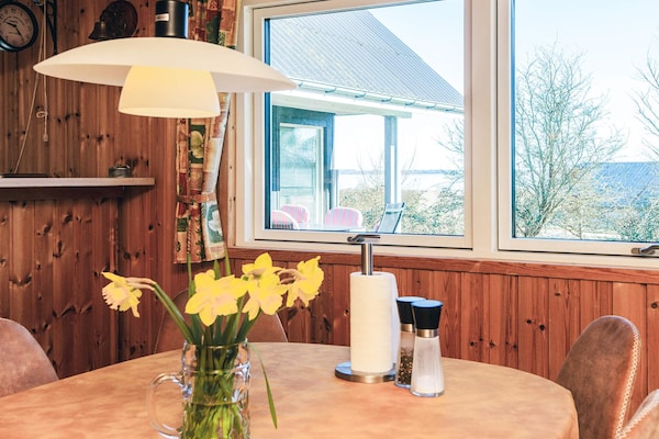 Foto van Panoramisch fjordverblijf met spabad - Vakantiehuis in Øster Assels - Indoor