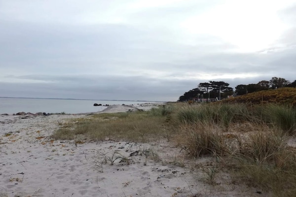 Foto van Privéparkeergelegenheid bij Vanggardsvej - Vakantiehuis in Otterup - WaterView