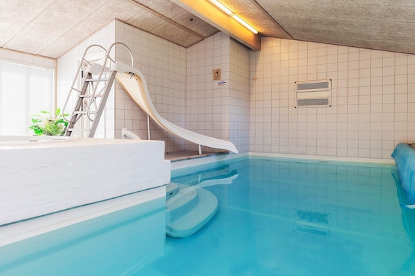 Foto van 4 sterren vakantie huis in Væggerløse - Vakantiehuis in Væggerløse - Pool