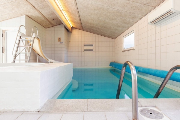 Foto van 4 sterren vakantie huis in Væggerløse - Vakantiehuis in Væggerløse - Pool